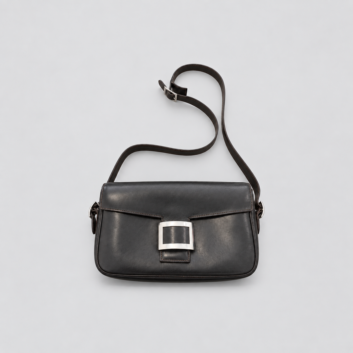 VINTAGE BLACK LEATHER SHOULDER BAG